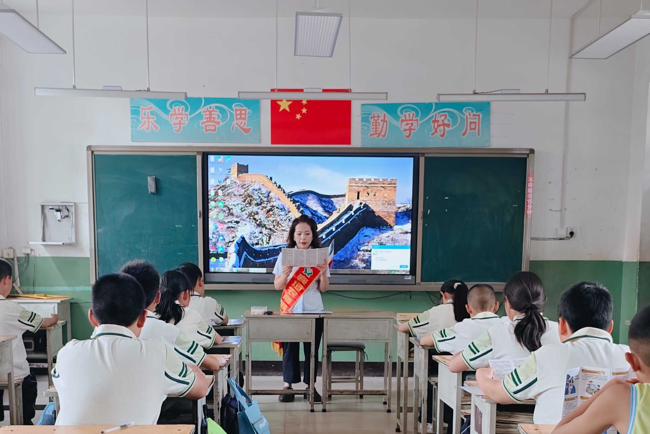 线上线下齐发力 安全宣传入人心&mdash;&mdash; 襄垣农商银行开展&ldquo;6&middot;16全国安全宣传咨询日&rdquo;宣传活动