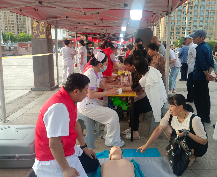 中医夜市暖民心！长子县延时服务护健康